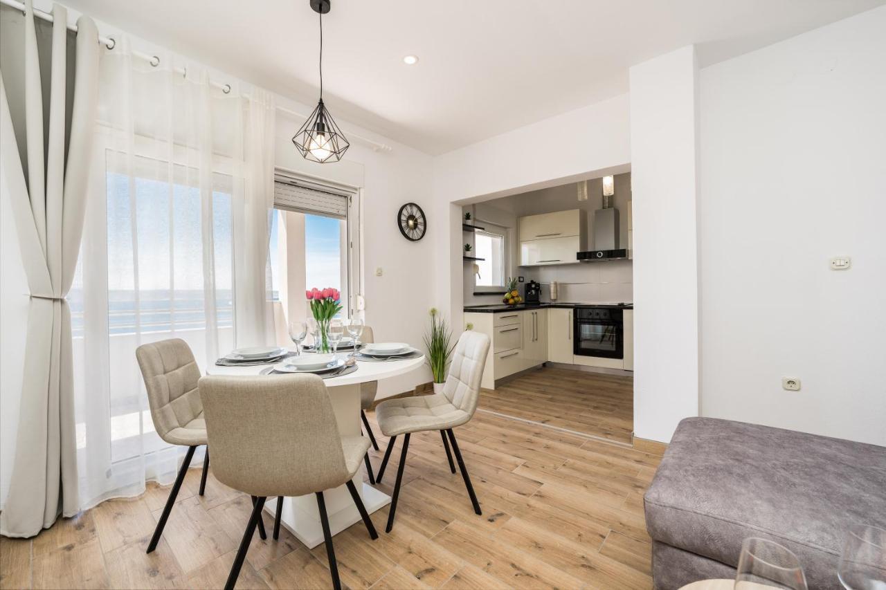 Tomeri Apartment *