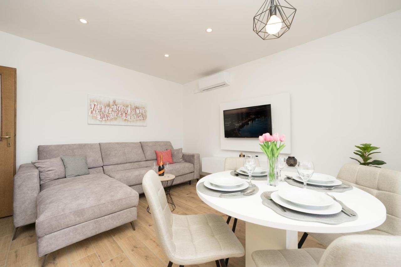 Tomeri Apartment Starigrad Paklenica