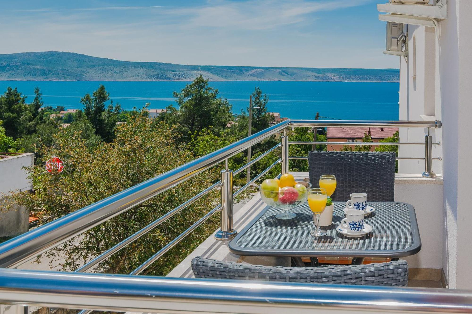 Tomeri Apartment *