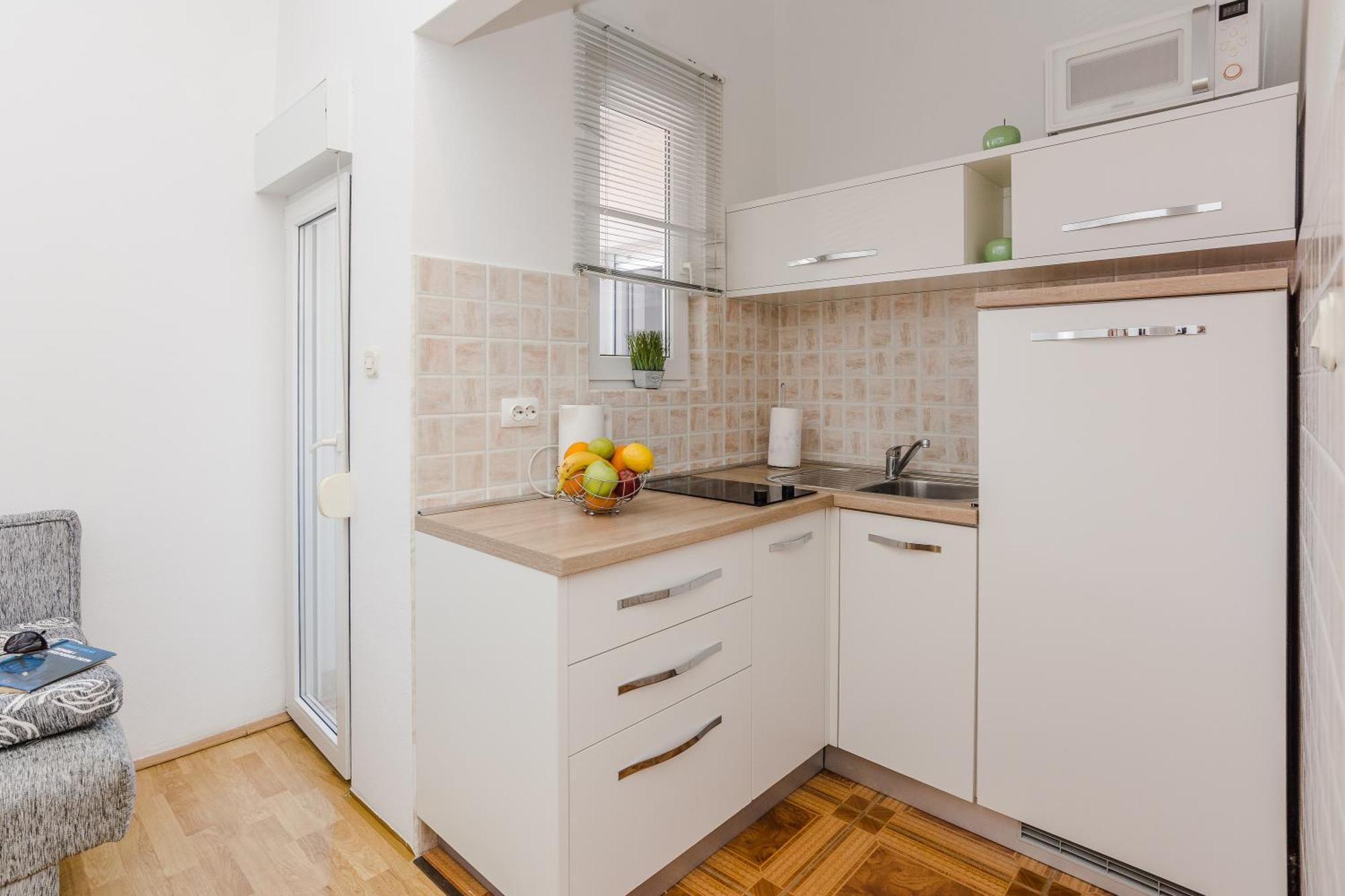 Tomeri Apartment *