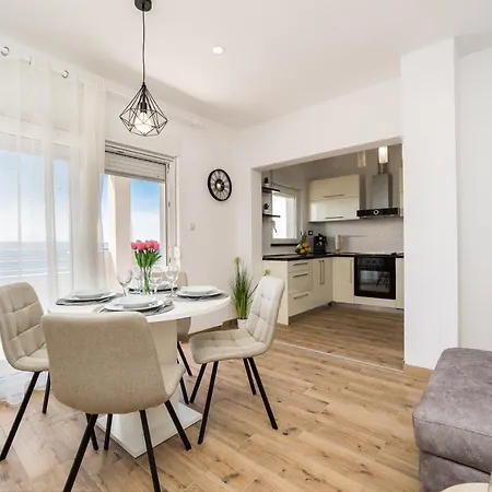 Apartmani Tomeri Starigrad Paklenica Exterior foto