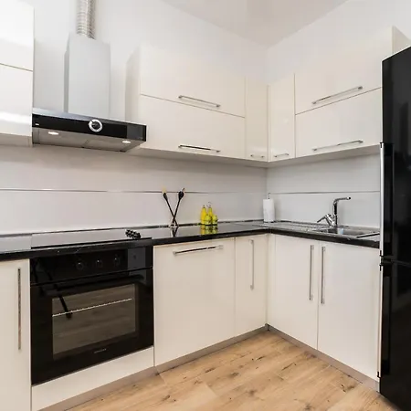 Apartmani Tomeri Starigrad Paklenica Exterior foto