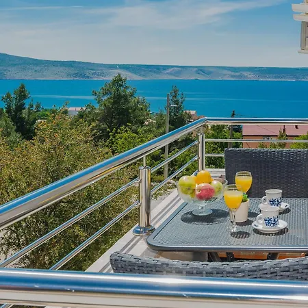 Apartmani Tomeri Starigrad Paklenica Exterior foto