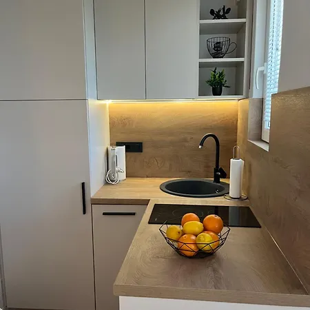 Apartmani Tomeri Starigrad Paklenica Exterior foto